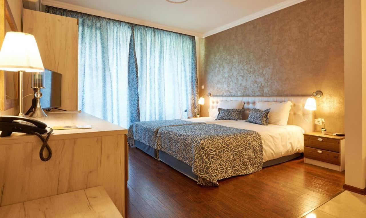 Penelopa Palace Apart Hotel & Spa เปาโมเรีย ภายนอก รูปภาพ