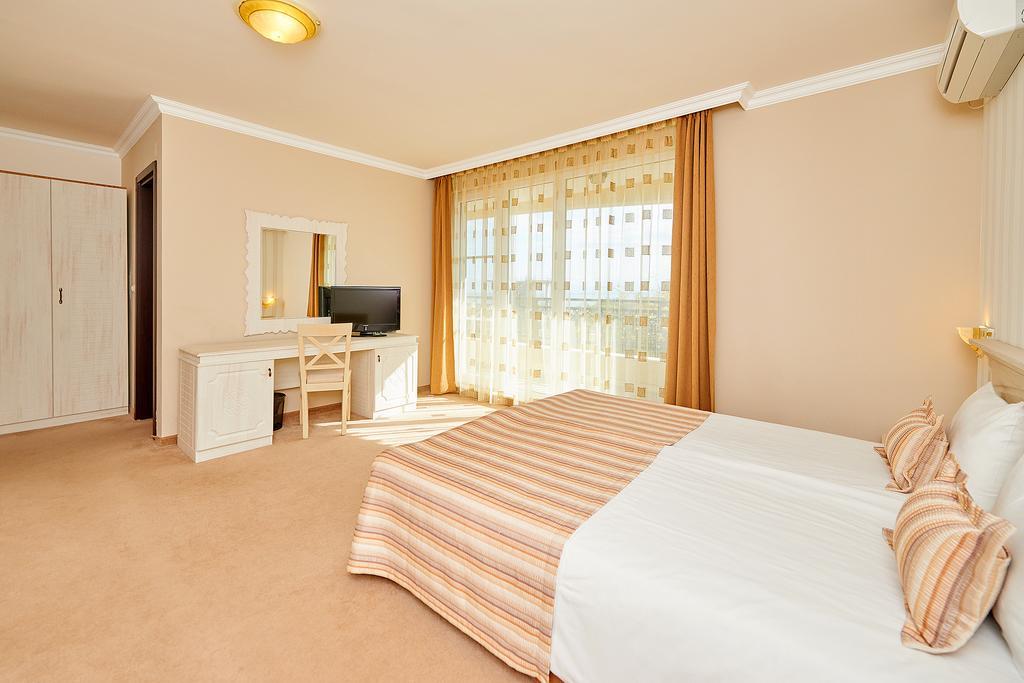 Penelopa Palace Apart Hotel & Spa เปาโมเรีย ภายนอก รูปภาพ