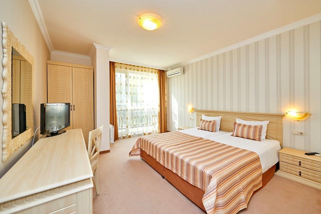 Penelopa Palace Apart Hotel & Spa เปาโมเรีย ภายนอก รูปภาพ