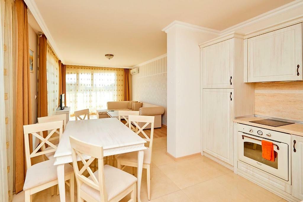Penelopa Palace Apart Hotel & Spa เปาโมเรีย ภายนอก รูปภาพ