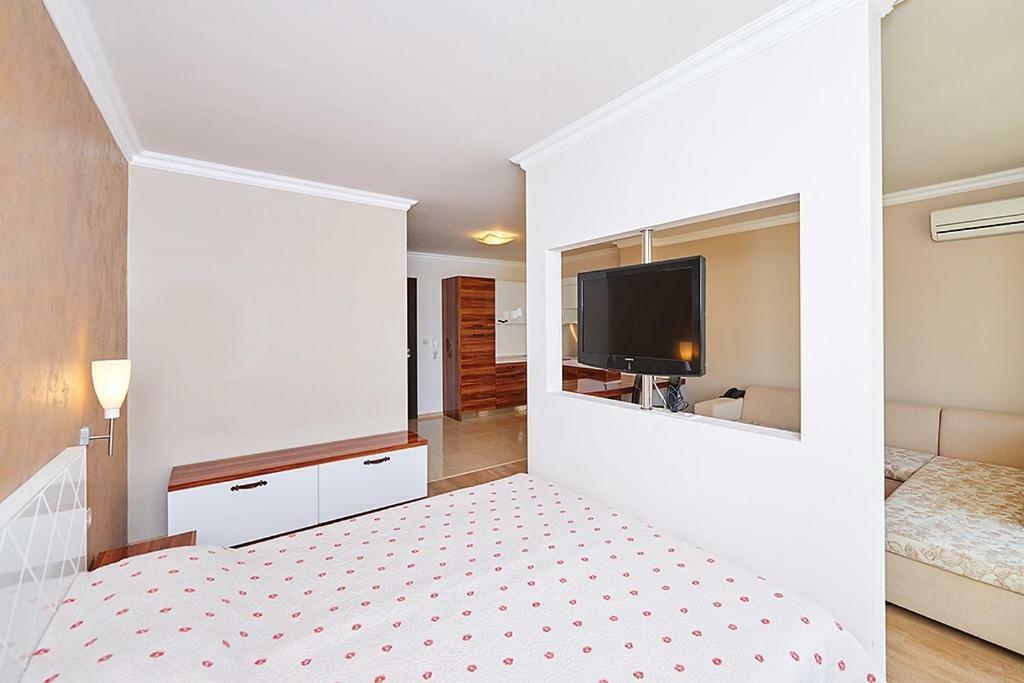 Penelopa Palace Apart Hotel & Spa เปาโมเรีย ภายนอก รูปภาพ