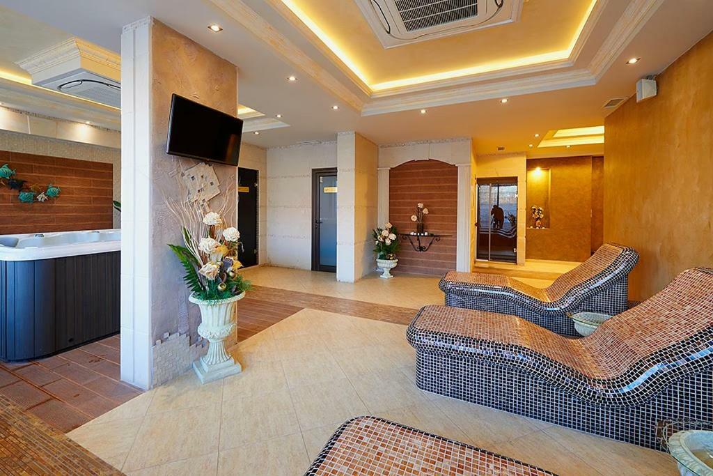 Penelopa Palace Apart Hotel & Spa เปาโมเรีย ภายนอก รูปภาพ