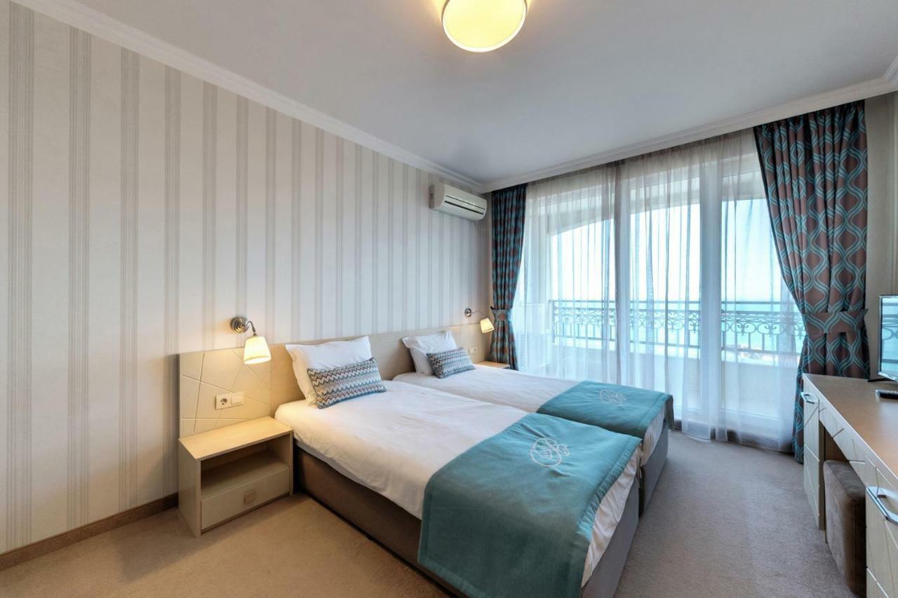 Penelopa Palace Apart Hotel & Spa เปาโมเรีย ภายนอก รูปภาพ