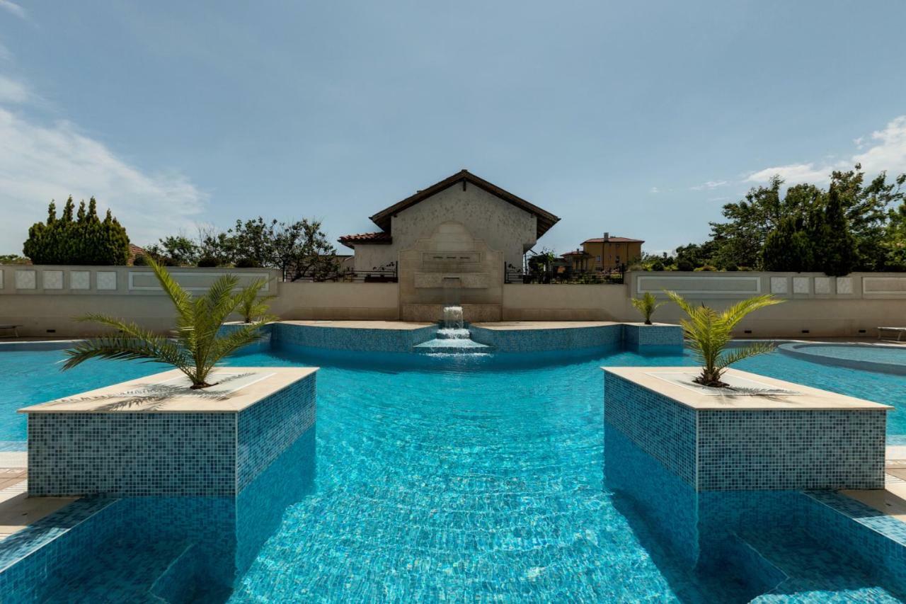 Penelopa Palace Apart Hotel & Spa เปาโมเรีย ภายนอก รูปภาพ